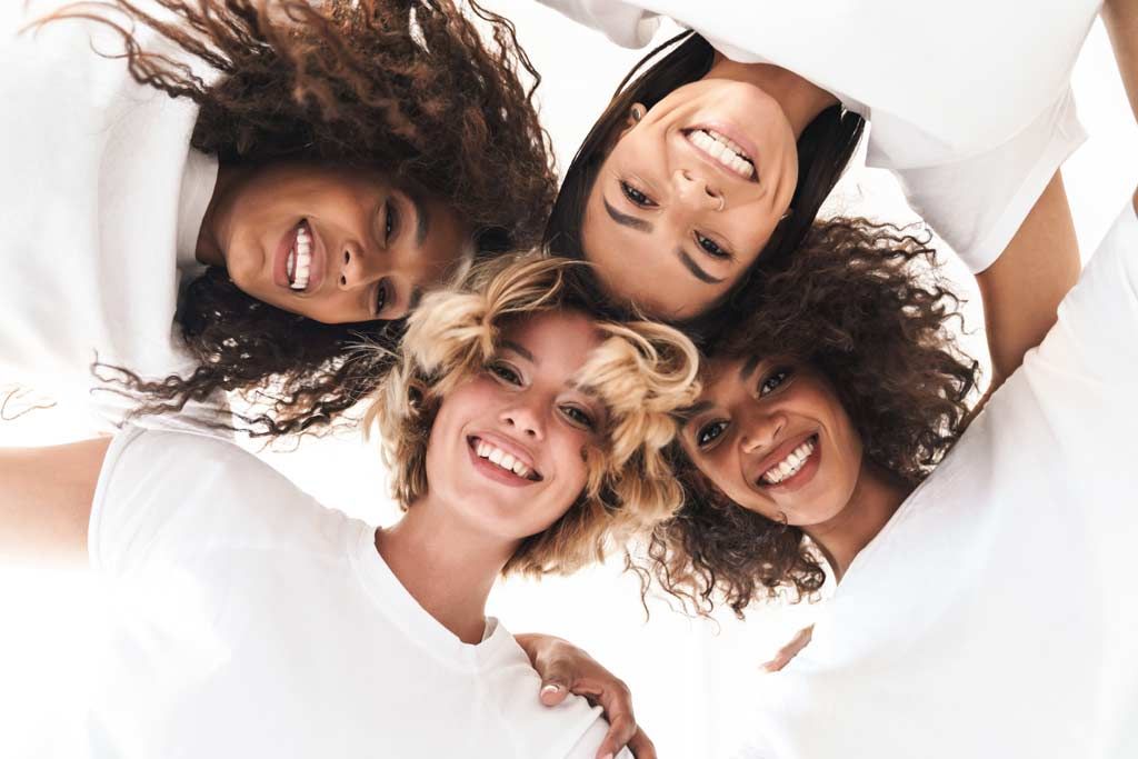Glückliche Frauen